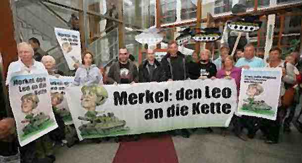 Merkel: Den Leo an die Kette